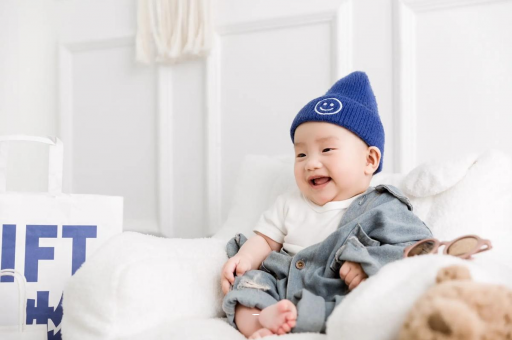 阳春4个月宝宝干呕 阳春4个月宝宝干呕